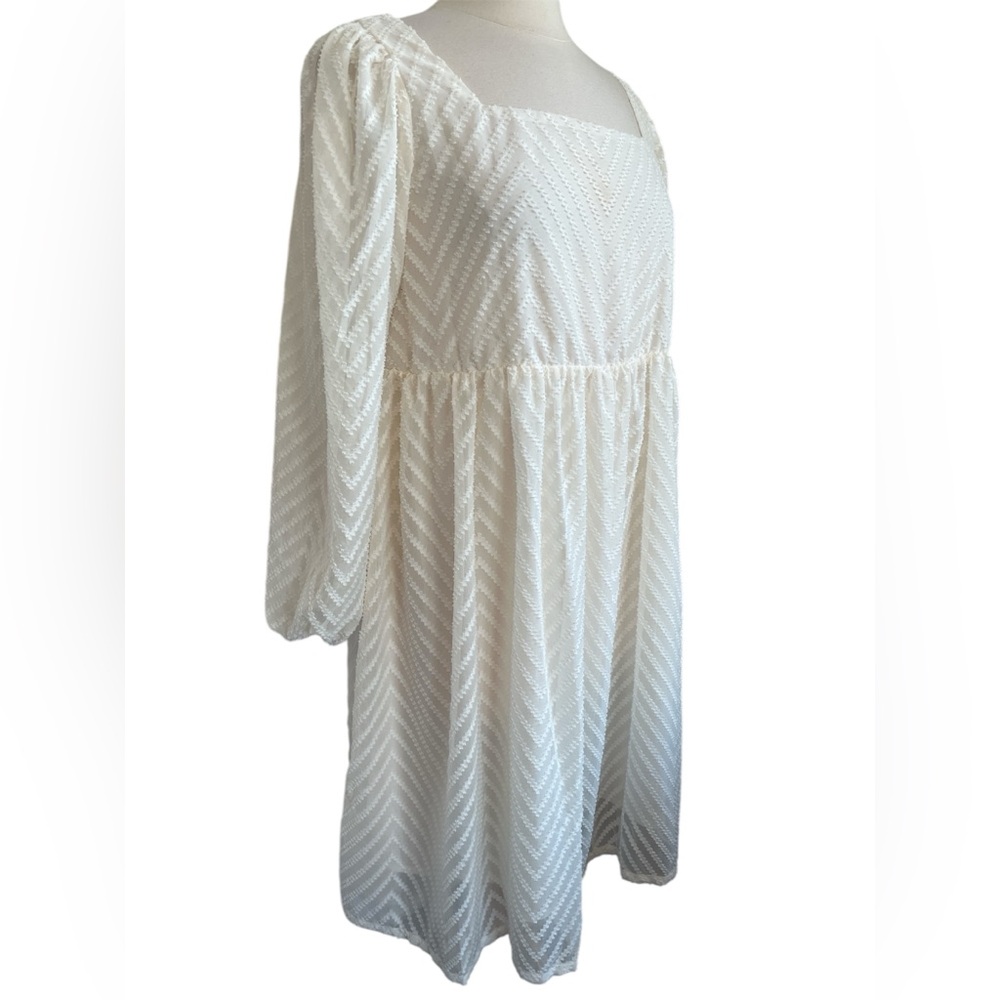 Indie & Co Camren Cream Long Sleeve Dress with Chevron Design size Medium - Picture 4 of 14